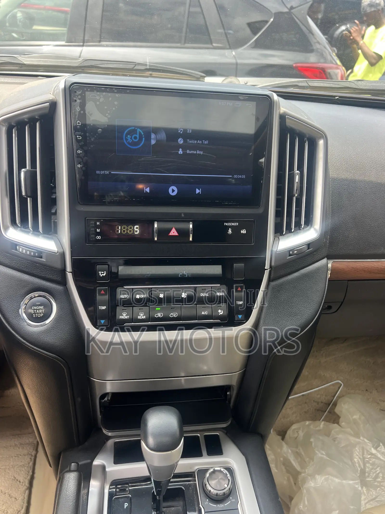 Toyota Land Cruiser 5.7 V8 2013 White