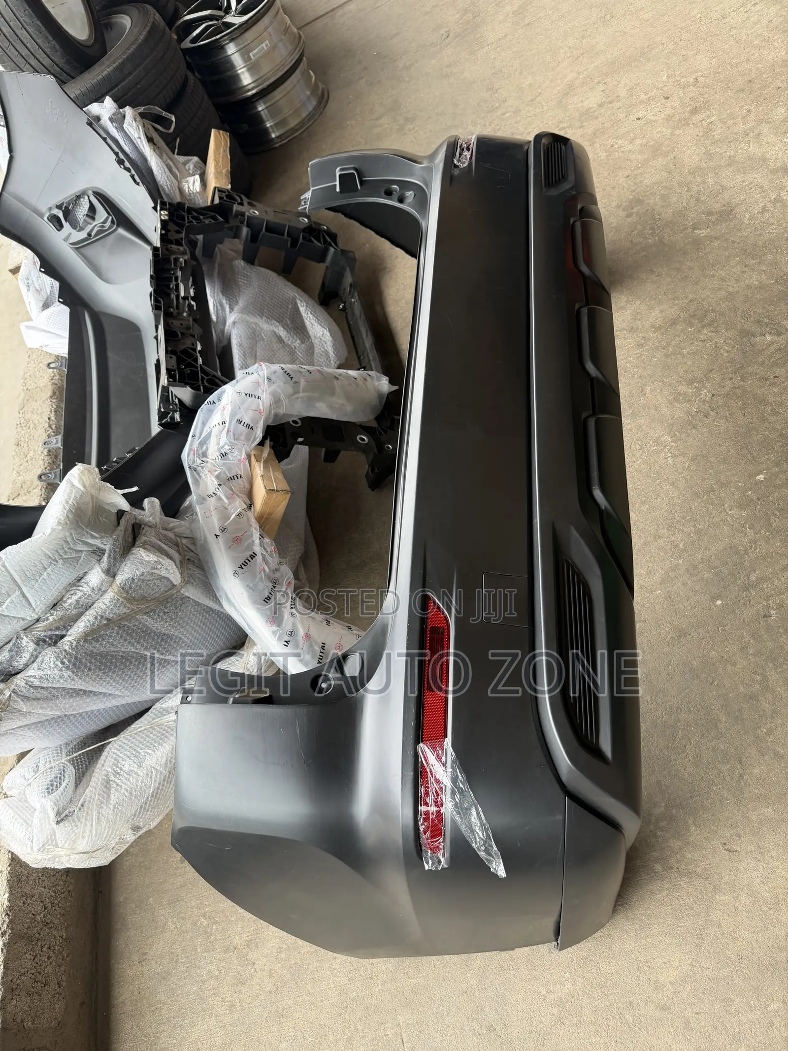Mitsubishi Outlander 2022,2023,2024,2025,Back Bumper Complete