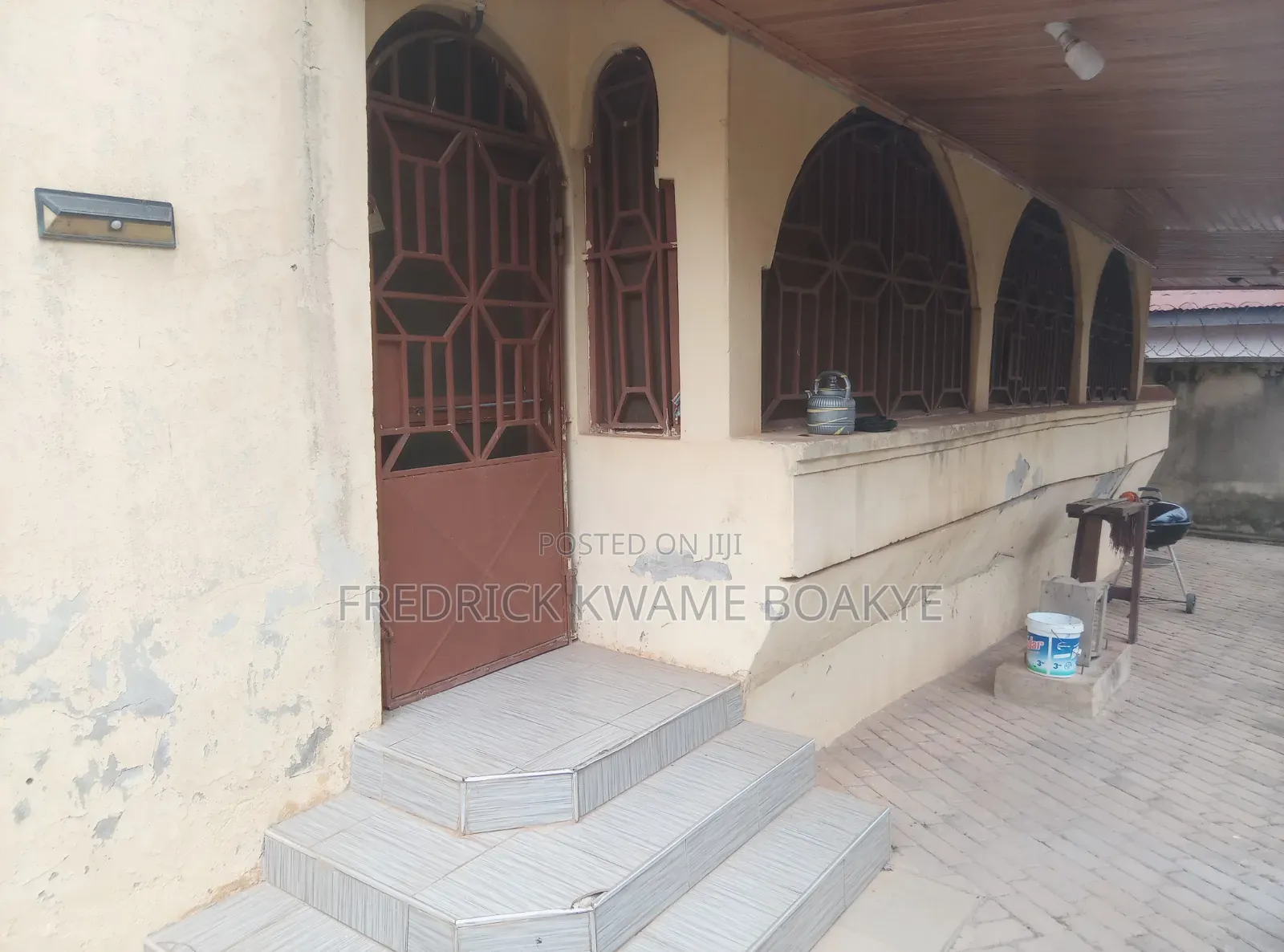 6bdrm House in Brother K Estate, Kumasi Metropolitan for sale