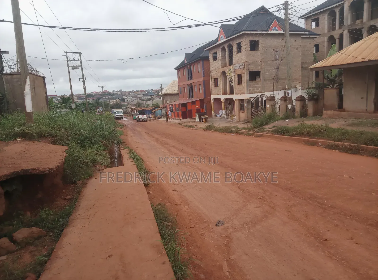 6bdrm House in Brother K Estate, Kumasi Metropolitan for sale