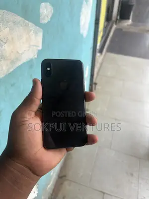 Apple iPhone X 64 GB Black