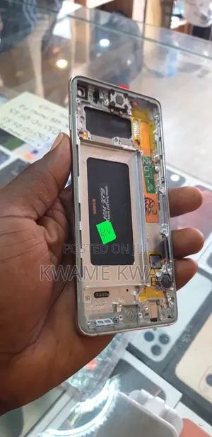 Galaxy S10 Screen