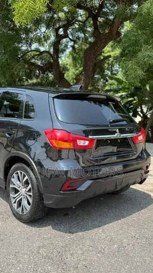 Mitsubishi Outlander Sport SE 2.4 2018 Black
