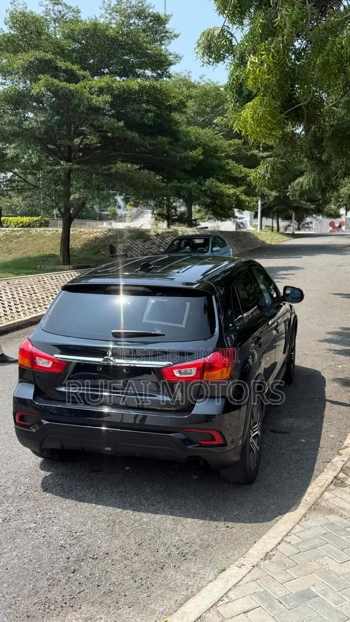Mitsubishi Outlander Sport SE 2.4 2018 Black