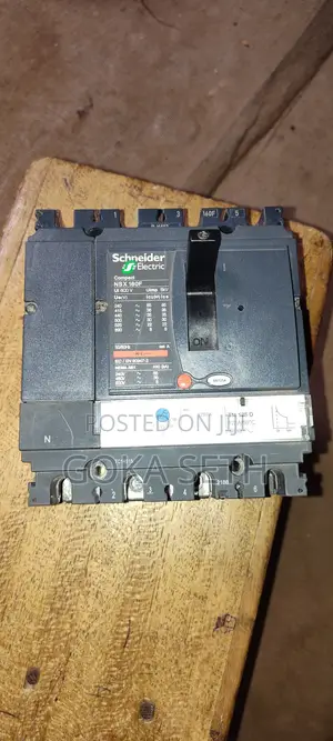 Schneider Electric Circuit Breaker