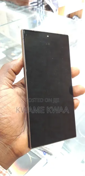 Galaxy  S24 Ultra Screen