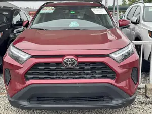 Toyota RAV4 XLE 2022 Red