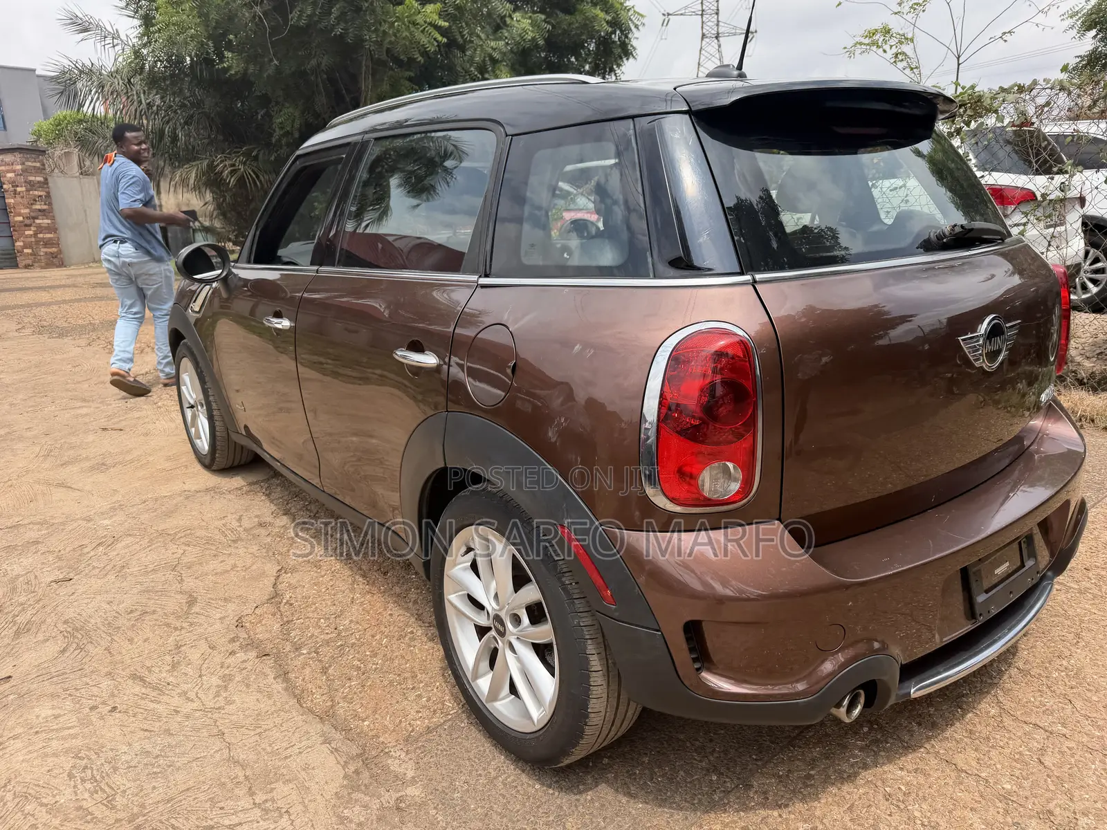 Mini Cooper Clubman Classic 2013 Brown