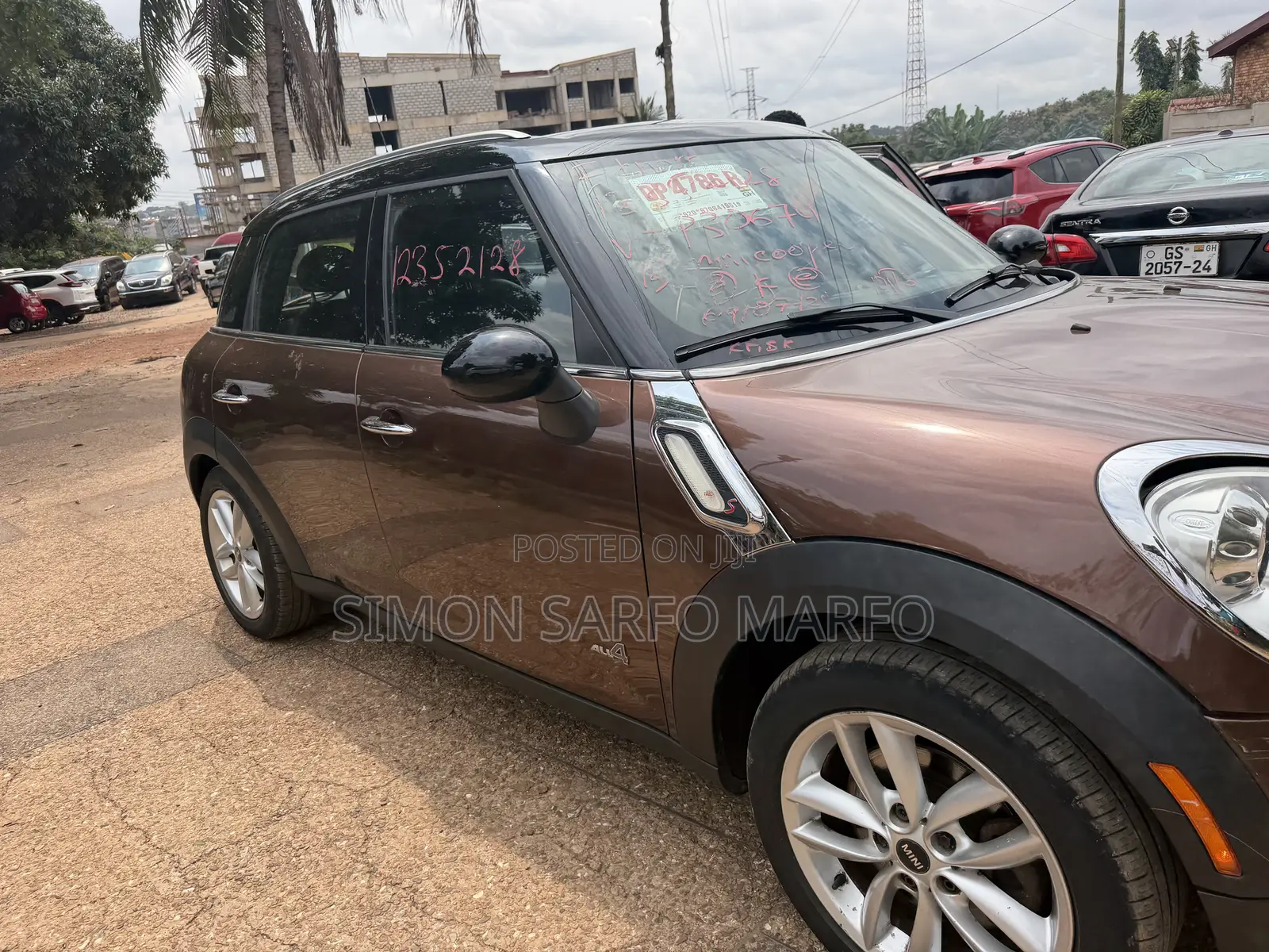 Mini Cooper Clubman Classic 2013 Brown