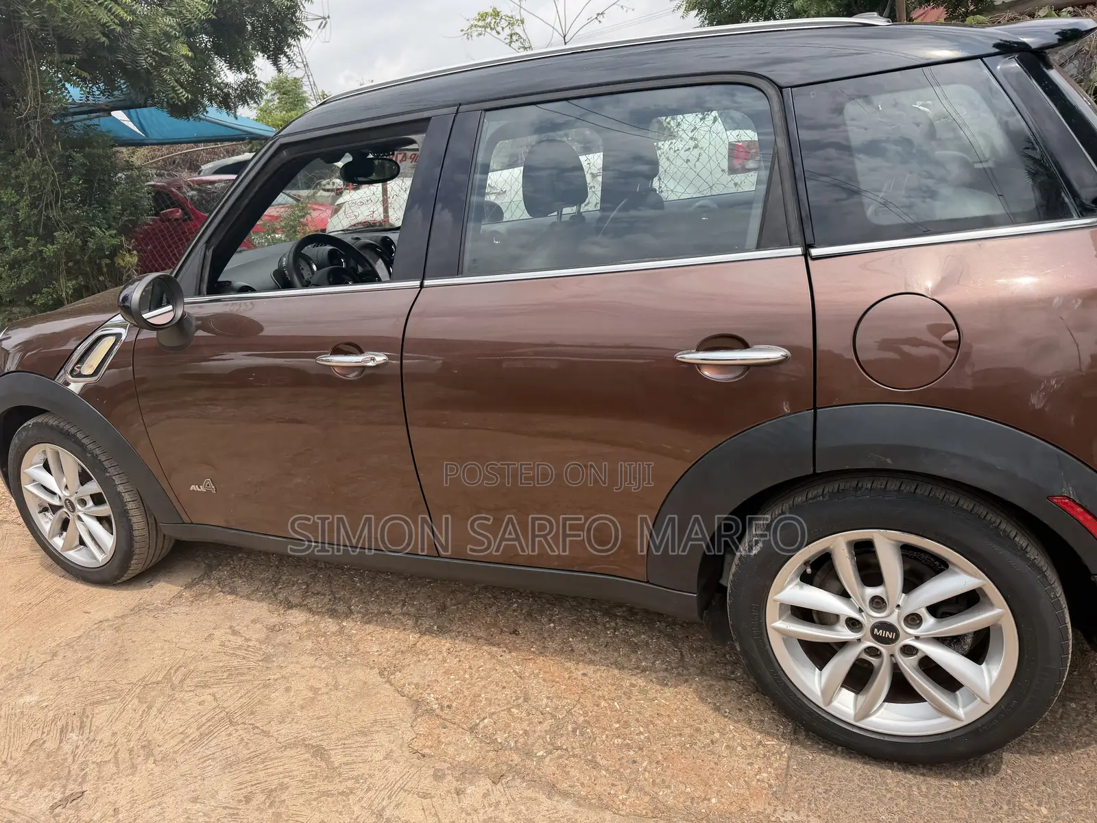 Mini Cooper Clubman Classic 2013 Brown