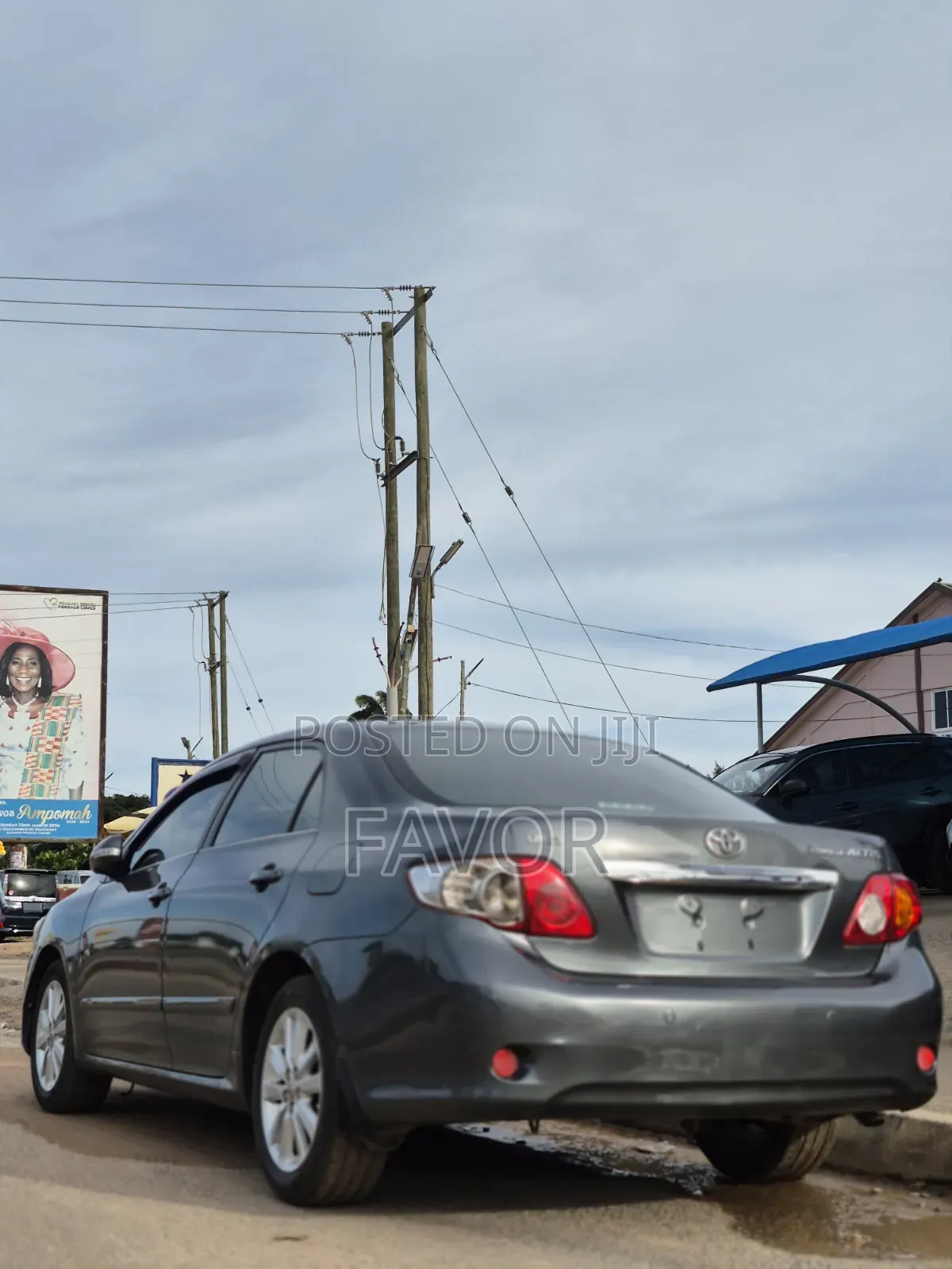 Toyota Corolla Base 4dr Sedan (1.8L 4cyl 5M) 2010 Gray