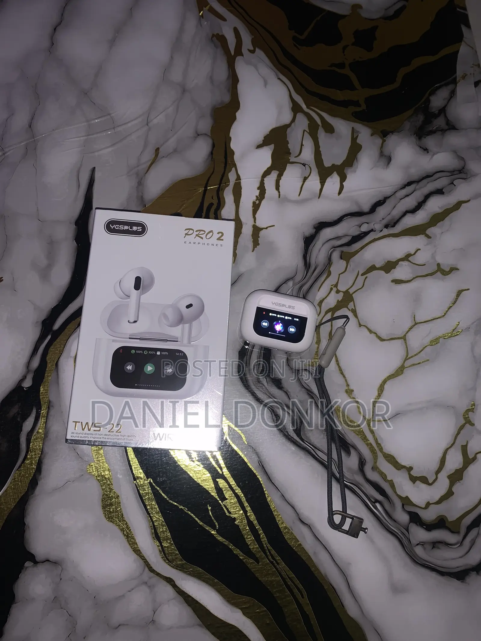 All Headphone and Power Bank Are Available)
