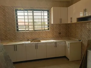 3bdrm Apartment in Kofis Realty, Baatsona Total for rent