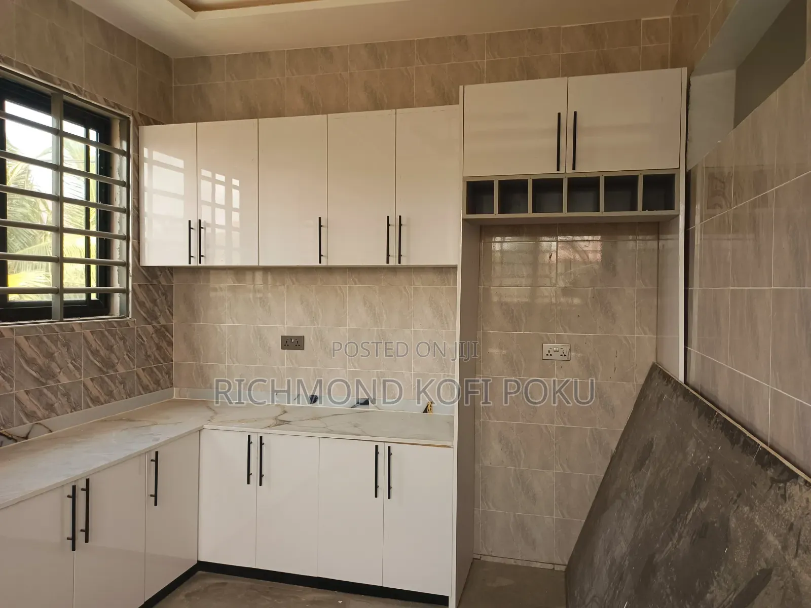 3bdrm Apartment in Kofis Realty, Baatsona Total for rent
