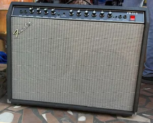 Fender FD-212 Lead Guitar Combo Amplifier