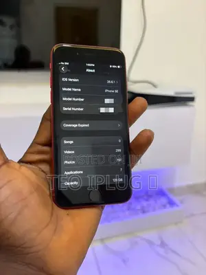 Apple iPhone SE (2020) 128 GB Red