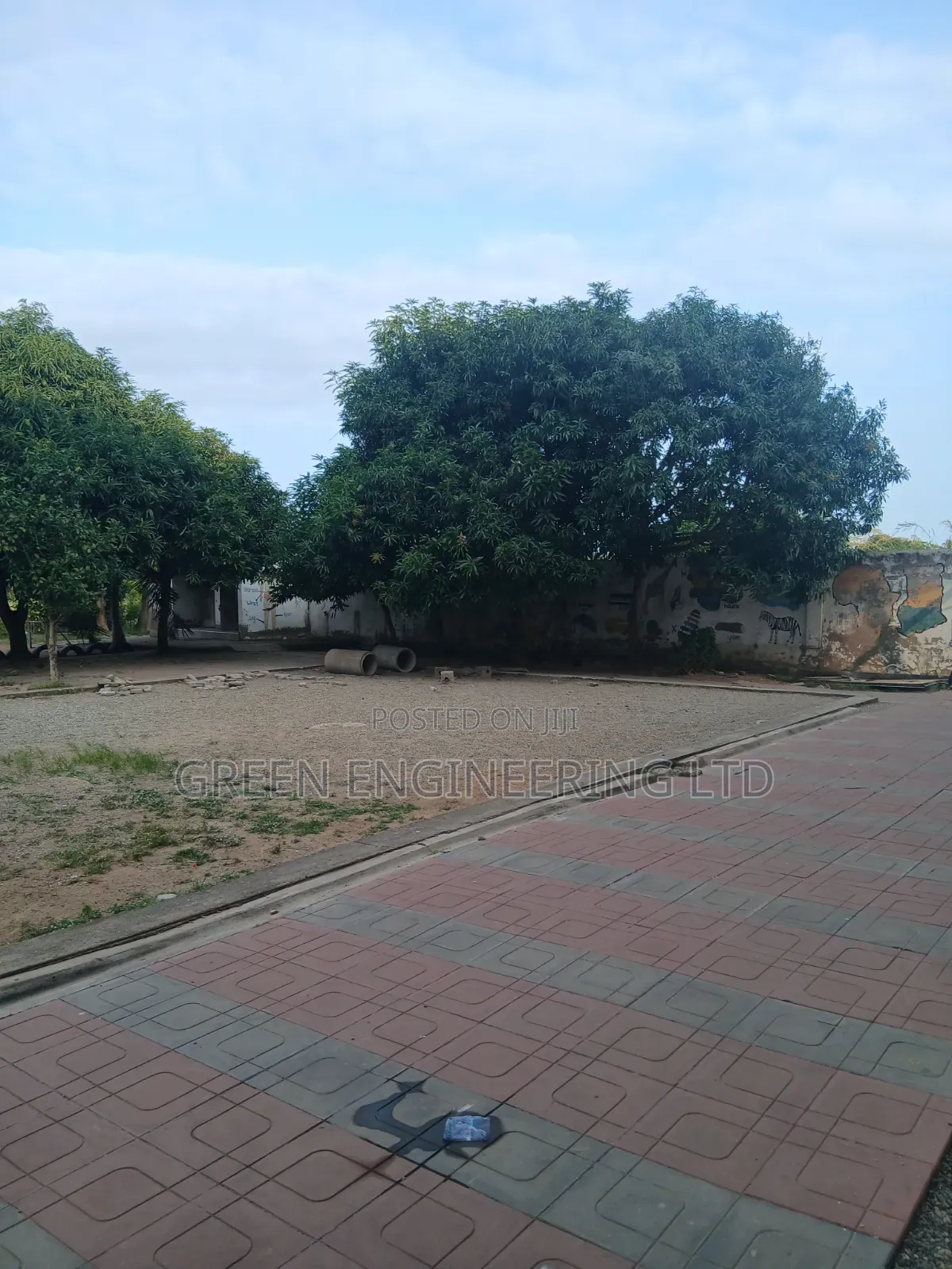 12bdrm Block of Flats in West Hills Mall Area for sale
