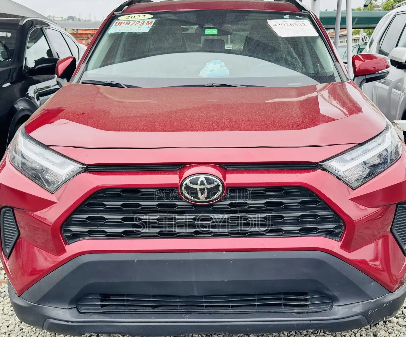 Toyota RAV4 2022 Red