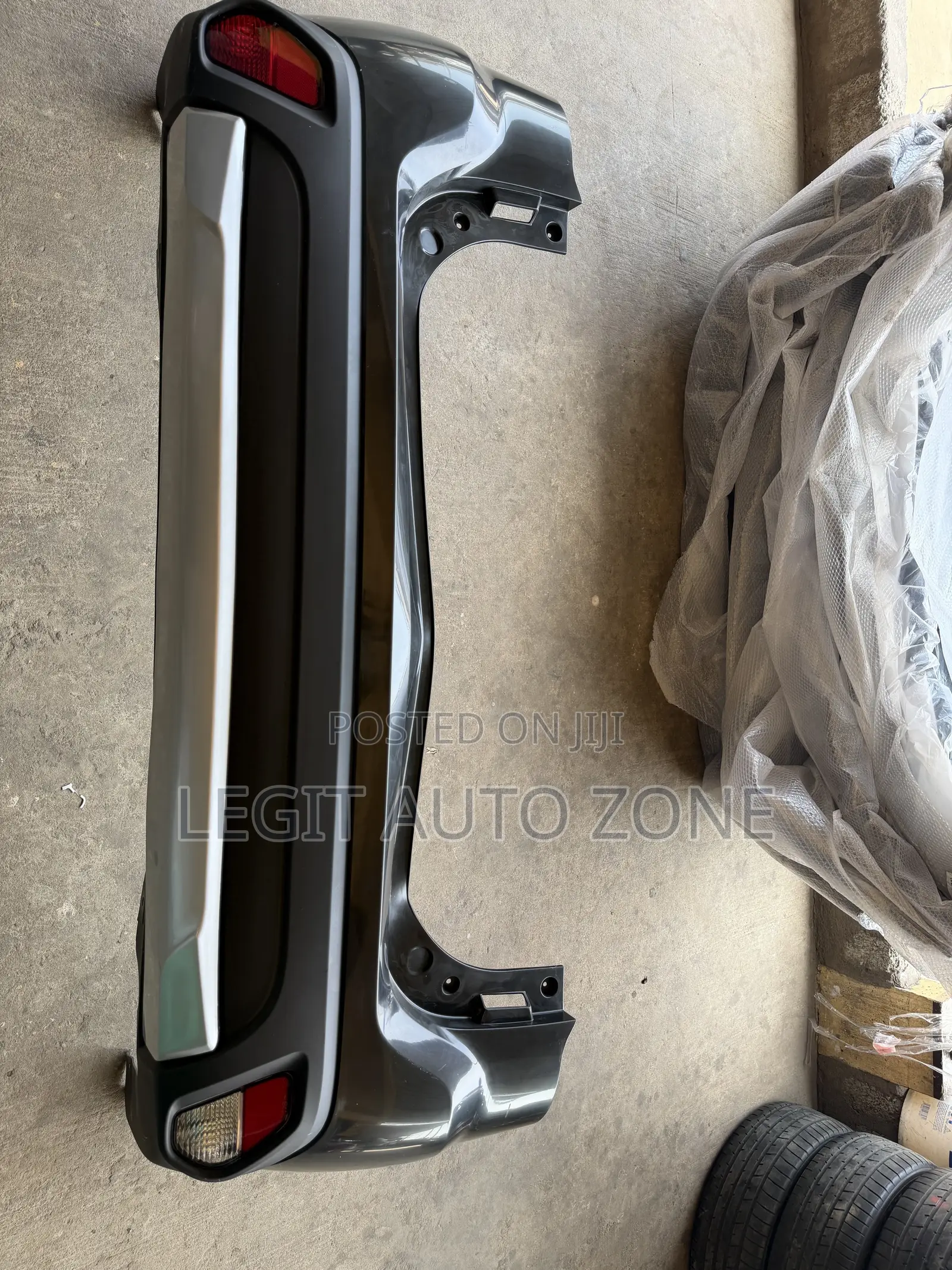 Mitsubishi Outlander 2017,2018,2019,2020, Back Bumper Complete