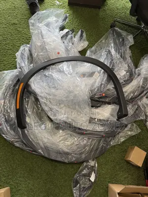 Mitsubishi Outlander 2022,2023,2024,2025, Fender Moulding Available