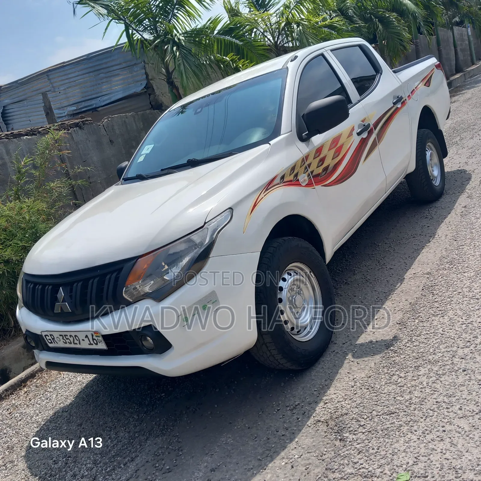 Mitsubishi L200 2015 White