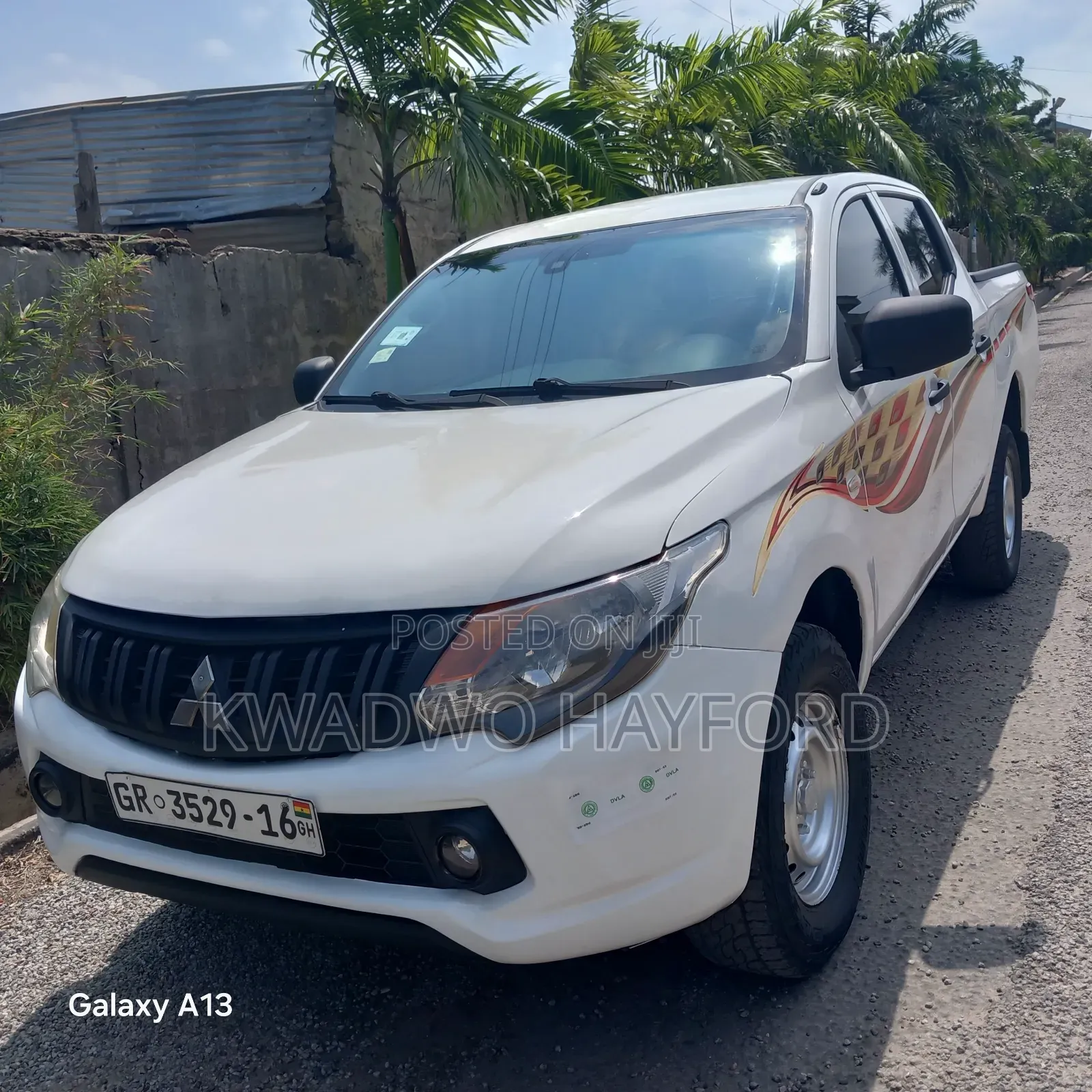 Mitsubishi L200 2015 White
