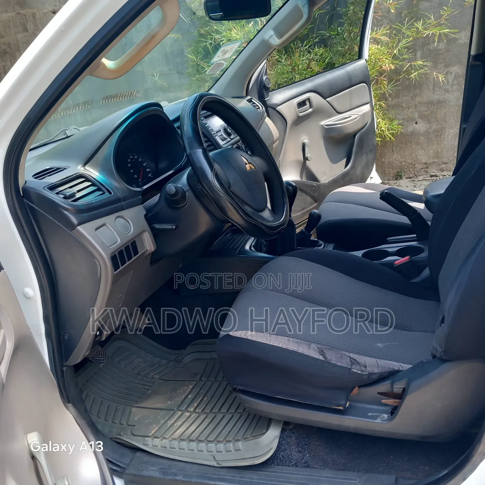 Mitsubishi L200 2015 White