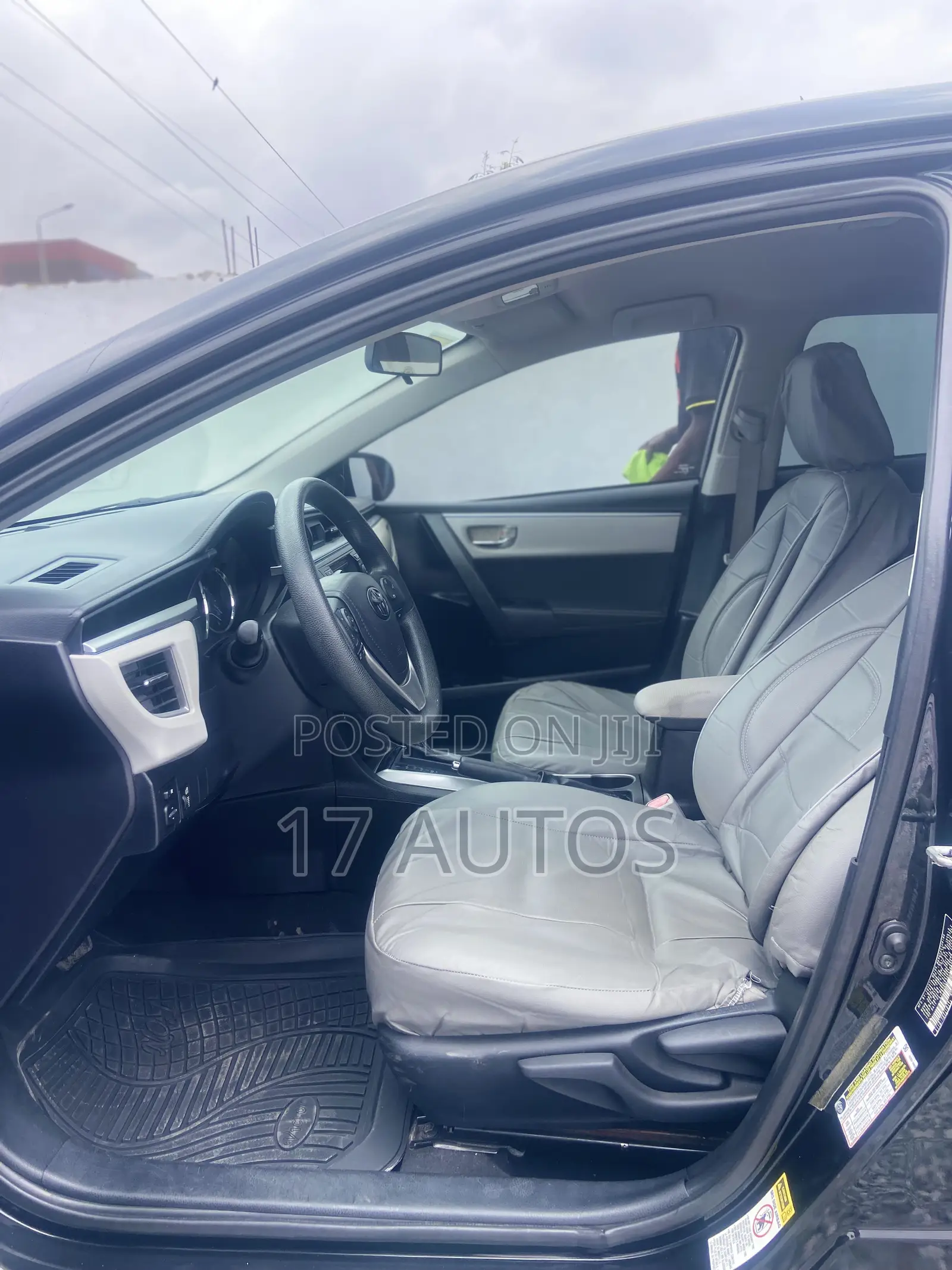 Toyota Corolla LE 4dr Sedan (1.8L 4cyl CVT) 2016 Black