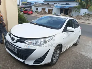 Toyota Yaris 2019 White