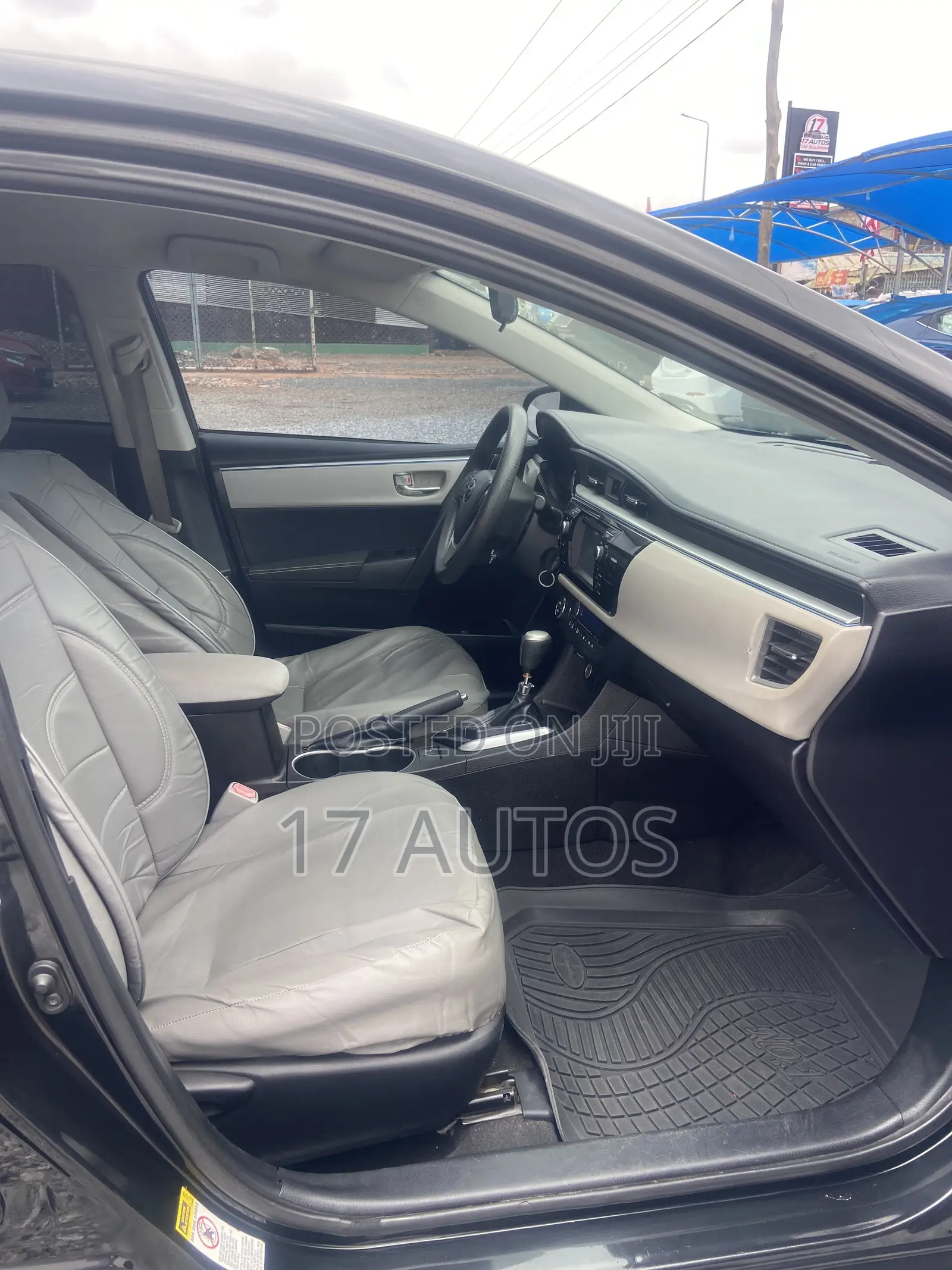 Toyota Corolla LE 4dr Sedan (1.8L 4cyl CVT) 2016 Black