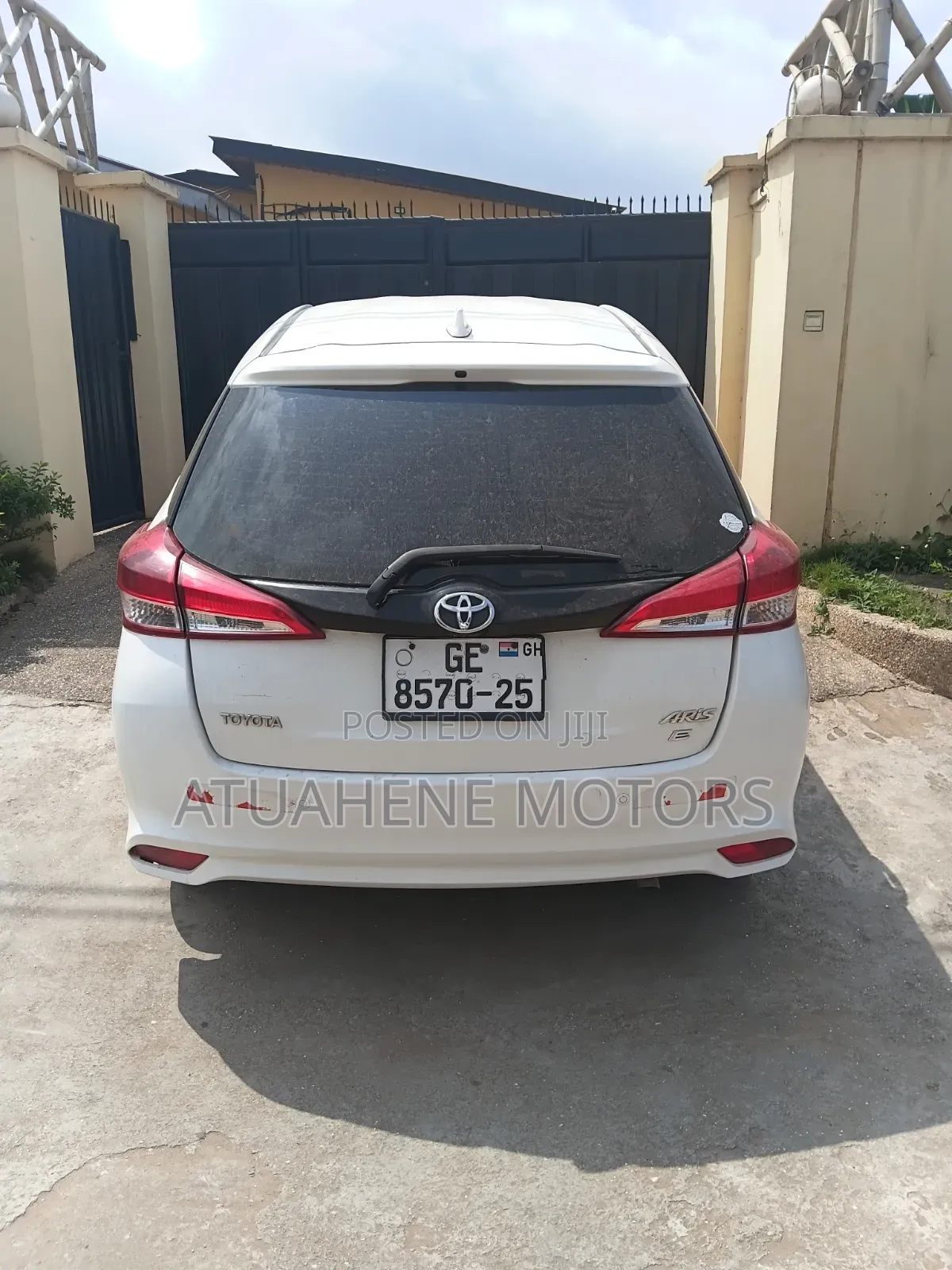 Toyota Yaris 2019 White