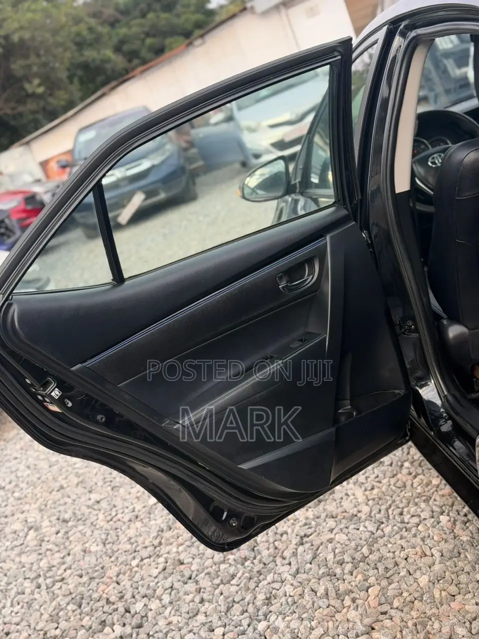 Toyota Corolla XSE (1.8L 4cyl 2A) 2019 Black