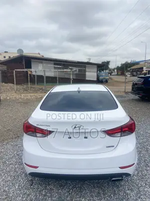 Hyundai Elantra Limited 4dr Sedan (1.8L 4cyl 6A) 2014 White