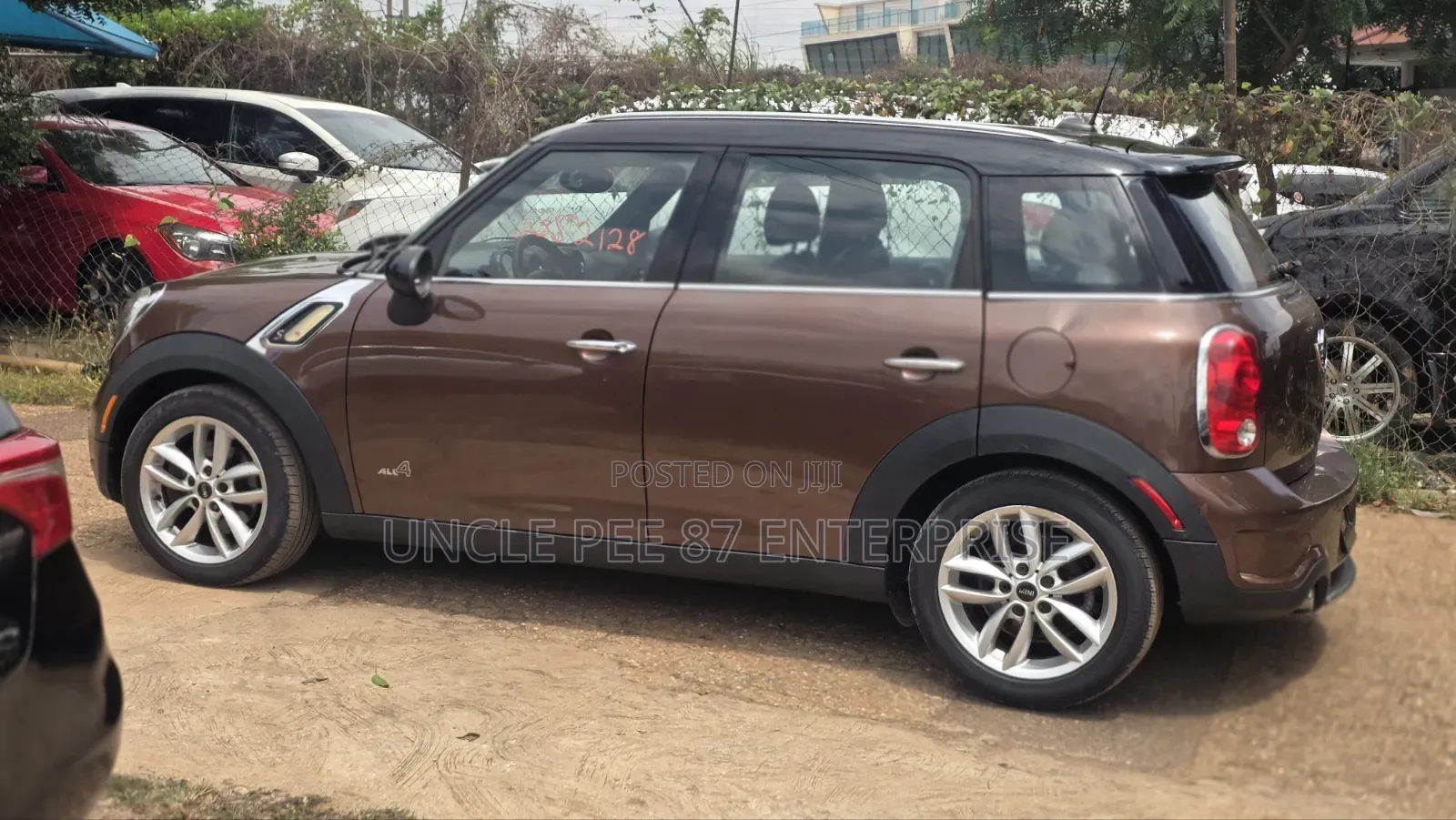 Mini Cooper S 2dr Convertible (1.6L 4cyl Turbo 6M) 2014 Brown