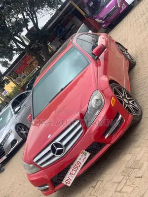 Mercedes-Benz C250 2014 Red
