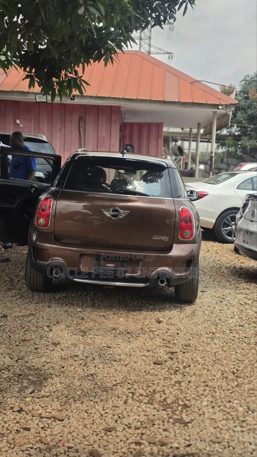 Mini Cooper S 2dr Convertible (1.6L 4cyl Turbo 6M) 2014 Brown