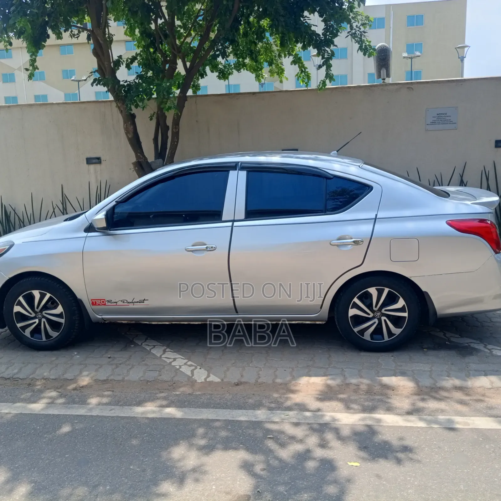 Nissan Versa 2015 Silver