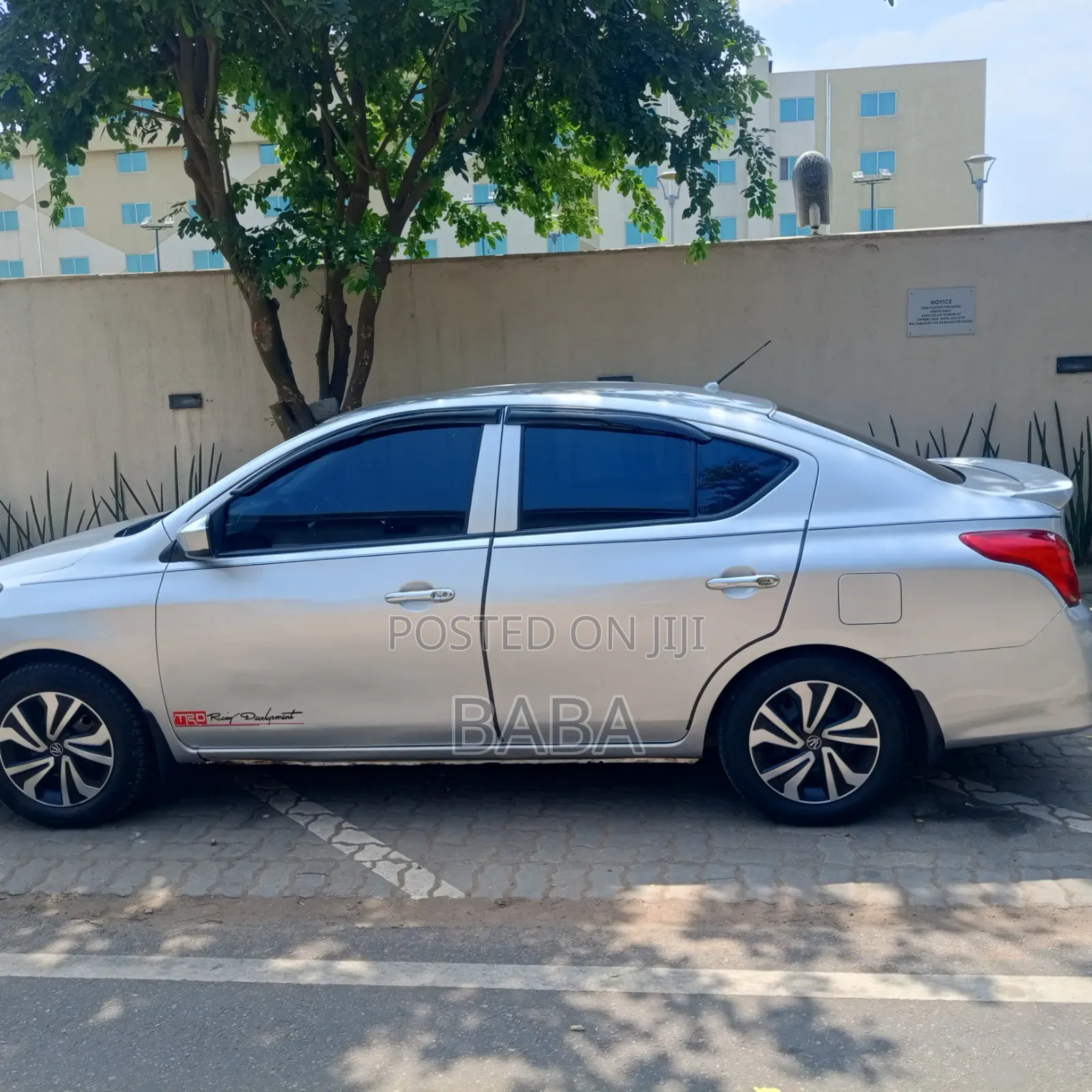 Nissan Versa 2015 Silver
