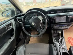 Toyota Corolla S 4dr Sedan (1.8L 4cyl CVT) 2015 Gray