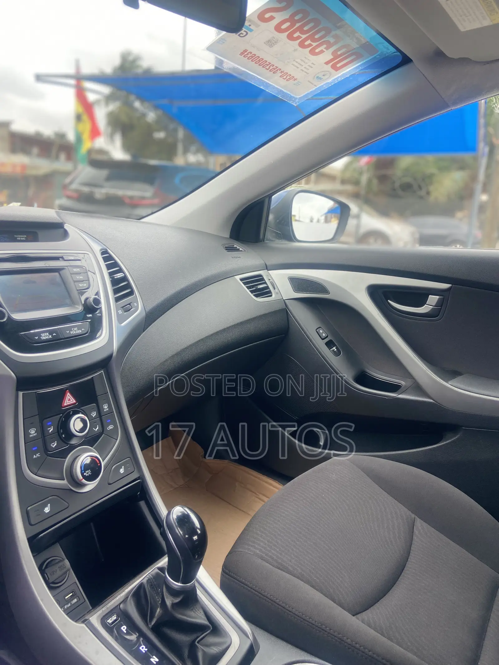 Hyundai Elantra Limited 4dr Sedan (1.8L 4cyl 6A) 2014 Blue