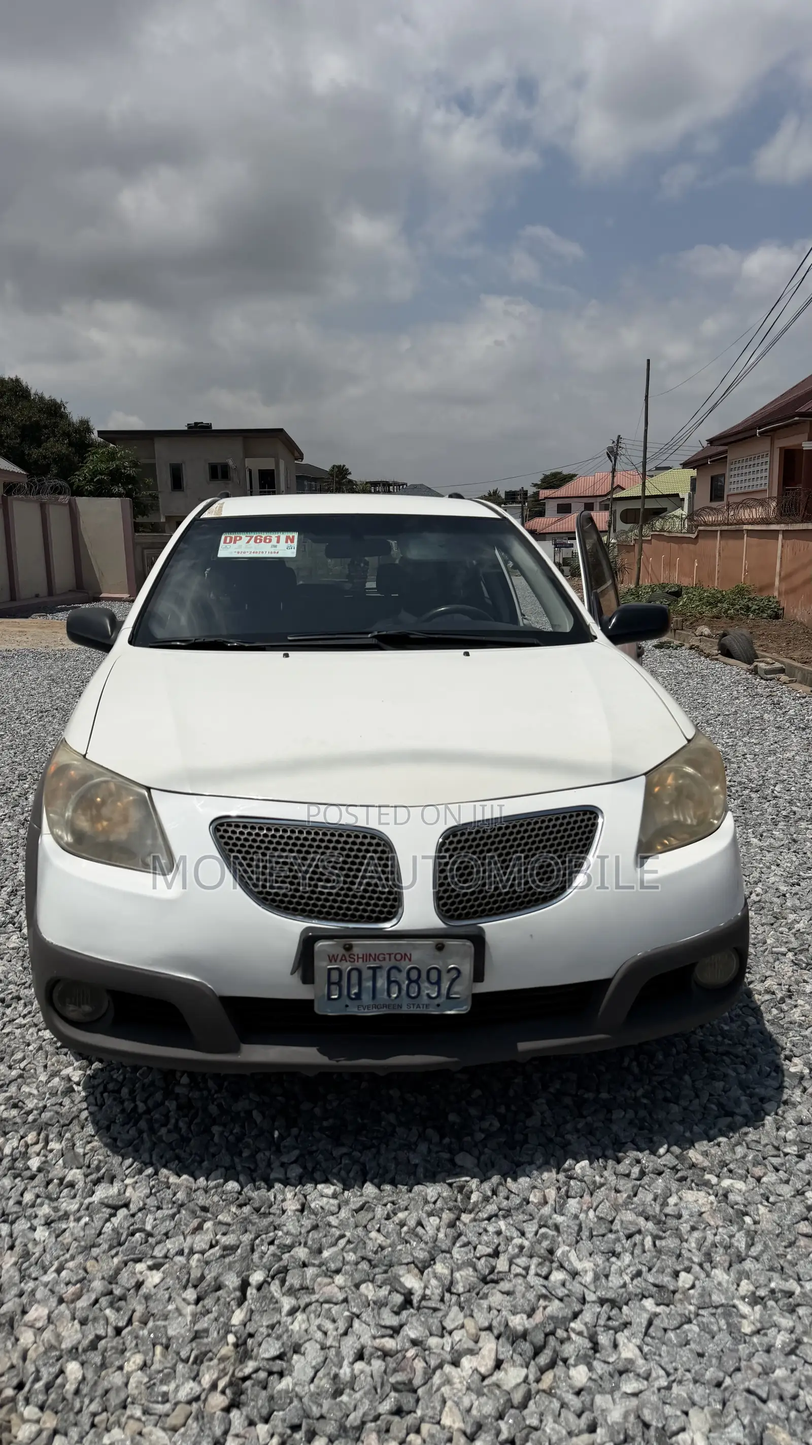Pontiac Vibe 2007 White