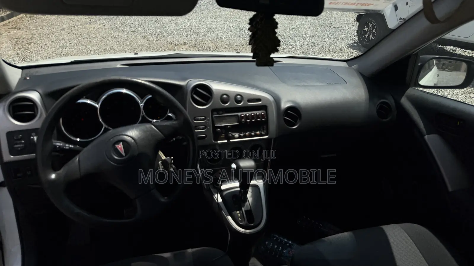 Pontiac Vibe 2007 White