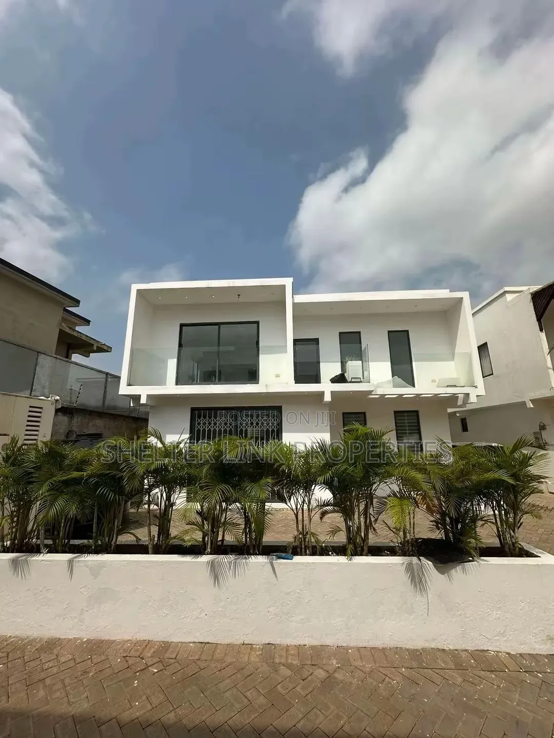 3bdrm Townhouse / Terrace in Haatso Bohye, Antis for rent