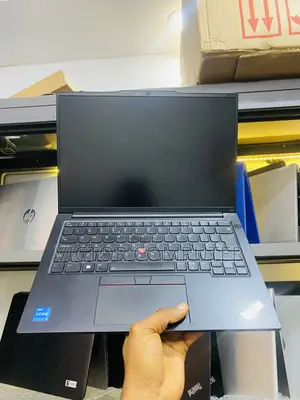 Laptop Lenovo ThinkPad E14 Gen 5 8GB Intel Core i5 SSD 512GB