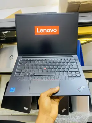 Laptop Lenovo ThinkPad E14 Gen 5 8GB Intel Core i5 SSD 512GB