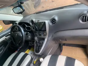 Pontiac Vibe 1.8L 2010 Purple