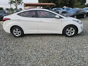 Hyundai Avante 2013 White