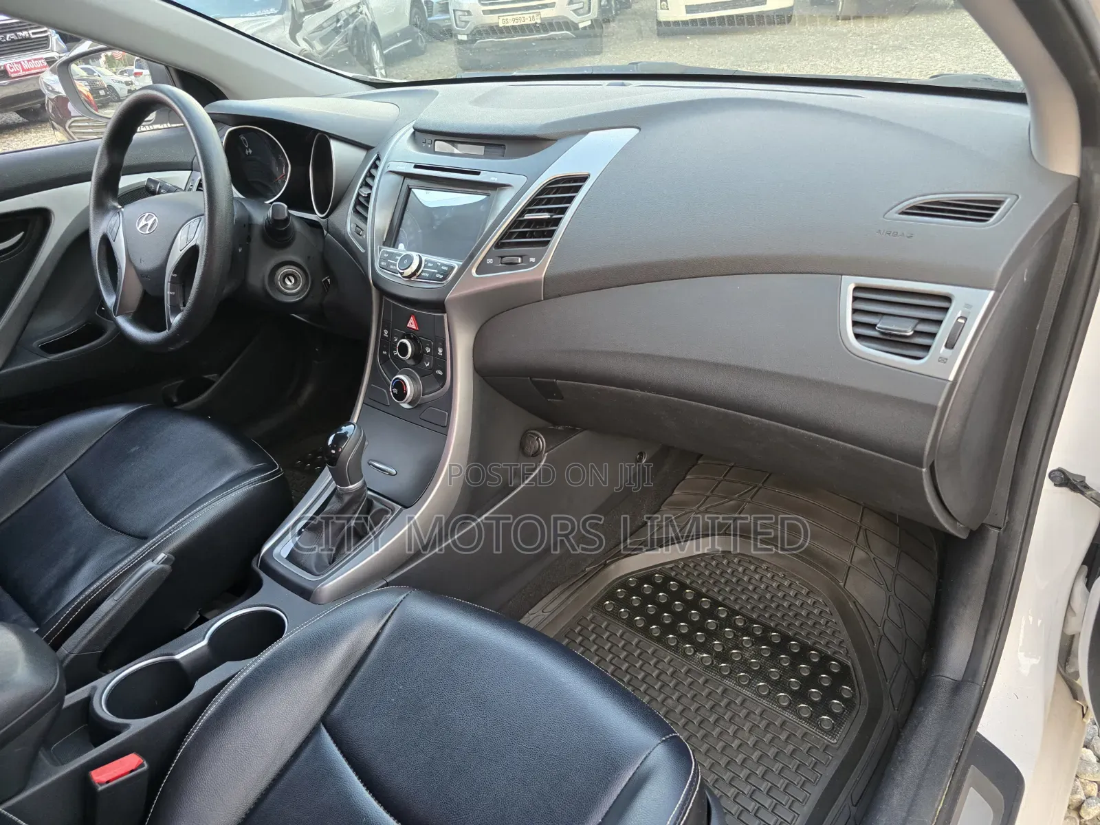 Hyundai Avante 2013 White