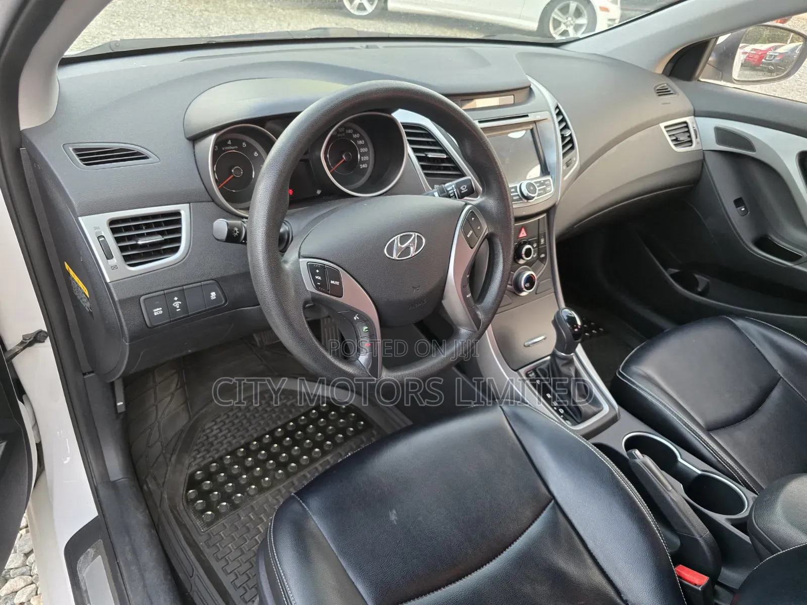 Hyundai Avante 2013 White