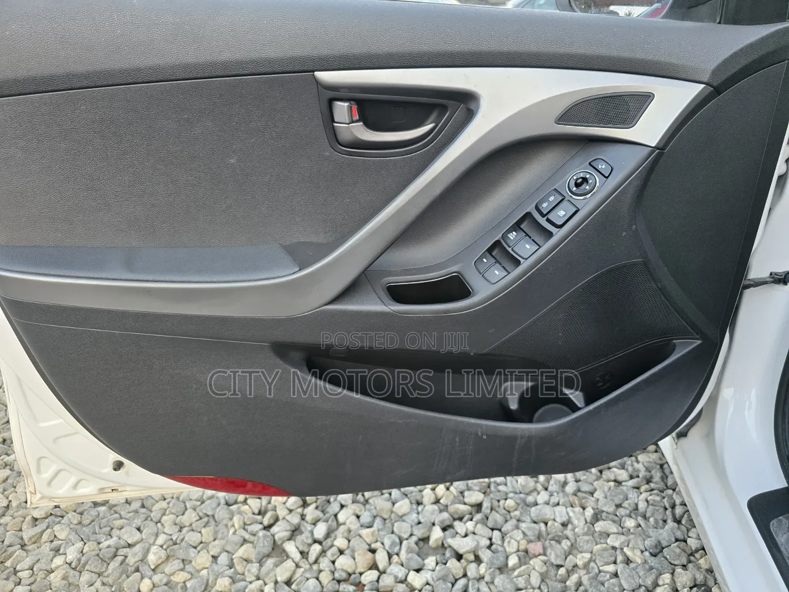 Hyundai Avante 2013 White